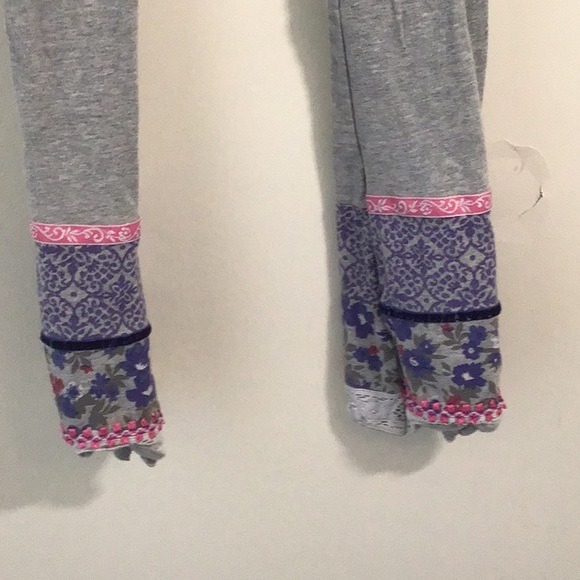 Girls shirt and pants - Picture 2 of 3